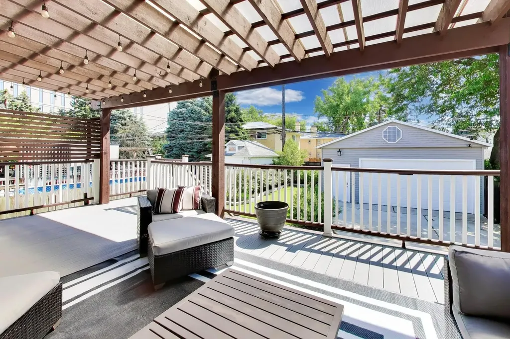 3923 North Kilbourn Avenue Chicago IL 60641
