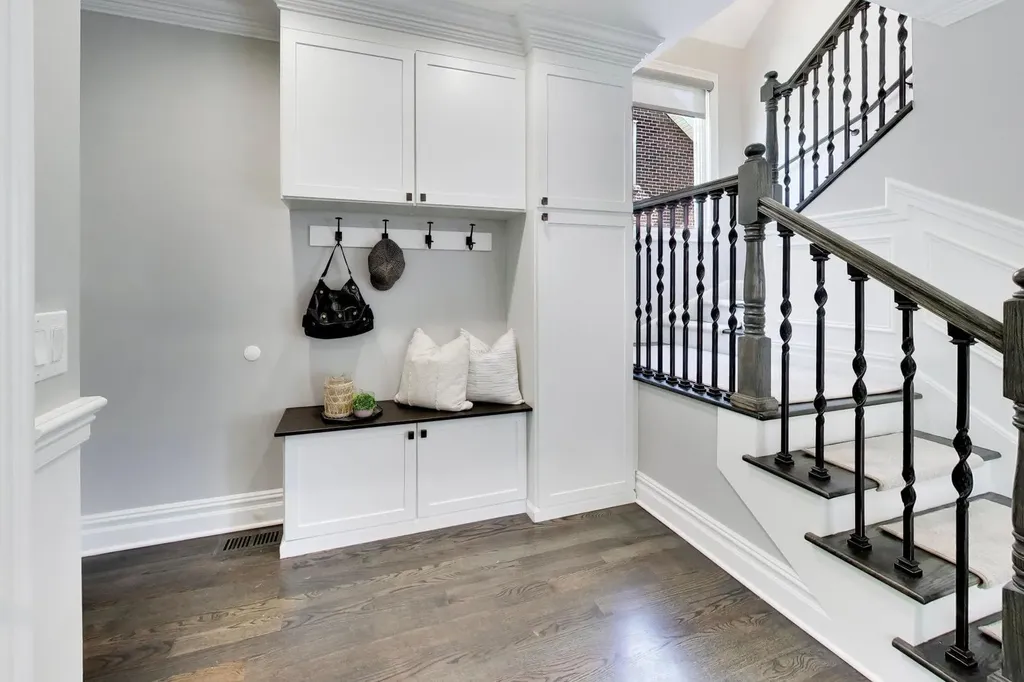 3923 North Kilbourn Avenue Chicago IL 60641