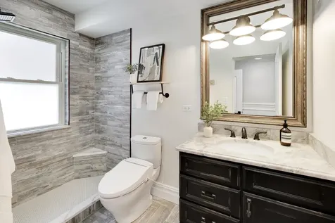 3923 North Kilbourn Avenue Chicago IL 60641