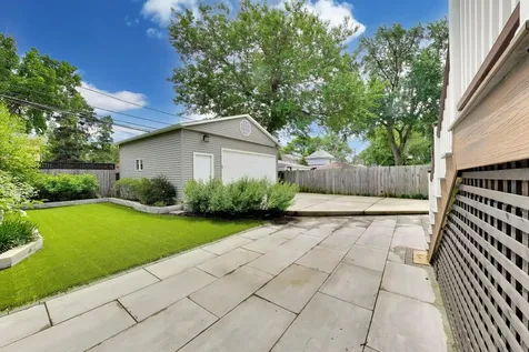 3923 North Kilbourn Avenue Chicago IL 60641