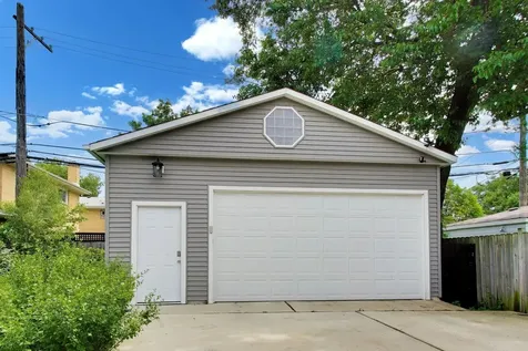 3923 North Kilbourn Avenue Chicago IL 60641