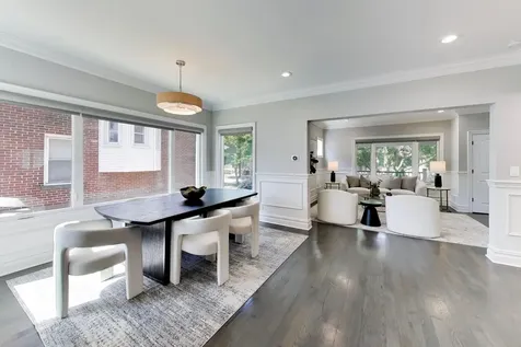 3923 North Kilbourn Avenue Chicago IL 60641
