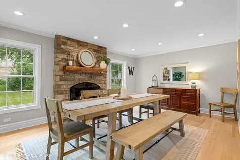 986 Commonwealth Court Barrington IL 60010