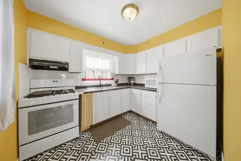 327 Silver Street Elgin IL 60123