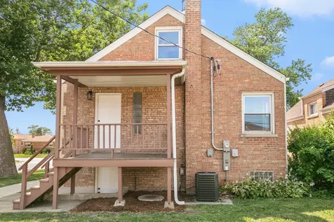2263 South 14th Avenue North Riverside IL 60546