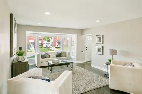 2263 South 14th Avenue North Riverside IL 60546