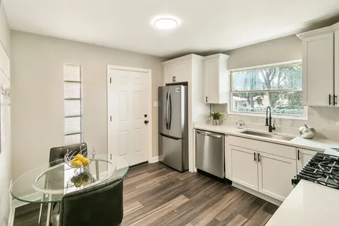2263 South 14th Avenue North Riverside IL 60546