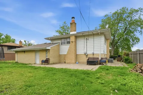 12519 South Menard Avenue Palos Heights IL 60463