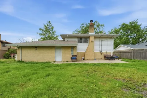 12519 South Menard Avenue Palos Heights IL 60463