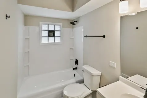 14129 South Hoxie Avenue Burnham IL 60633