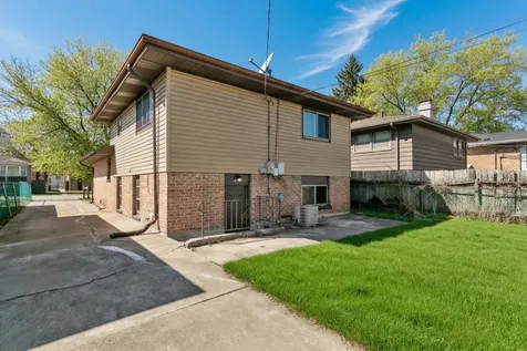 14129 South Hoxie Avenue Burnham IL 60633