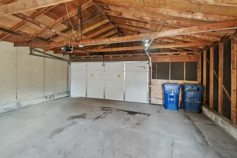14129 South Hoxie Avenue Burnham IL 60633