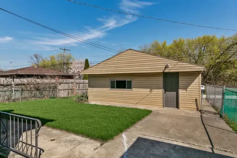 14129 South Hoxie Avenue Burnham IL 60633