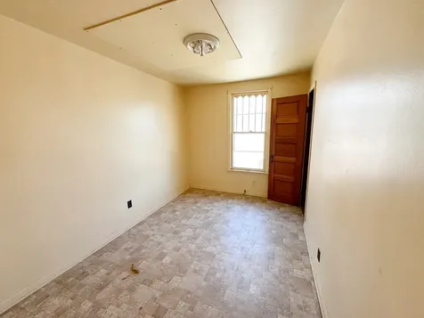 319 South Monroe Street Streator IL 61364