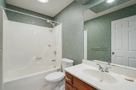 2032 Bentbrook Drive Champaign IL 61822