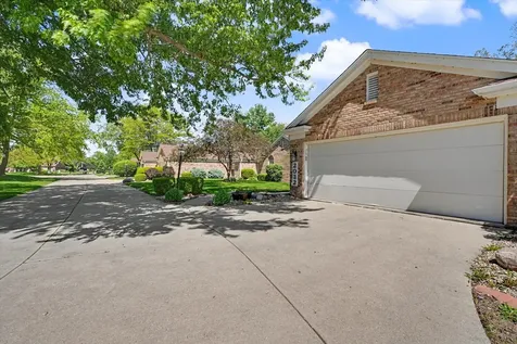 2032 Bentbrook Drive Champaign IL 61822