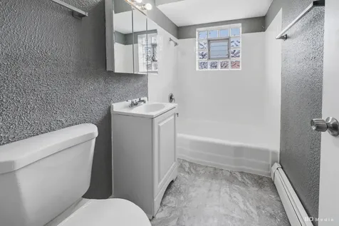 399 Oglesby Avenue Calumet City IL 60409