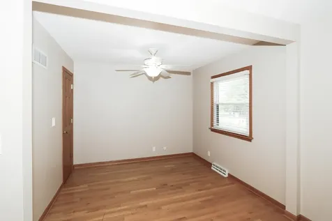 5019 Burman Drive Crystal Lake IL 60014
