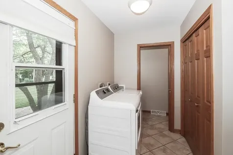 5019 Burman Drive Crystal Lake IL 60014