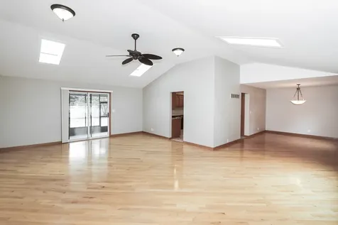 5019 Burman Drive Crystal Lake IL 60014
