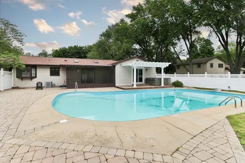 5019 Burman Drive Crystal Lake IL 60014