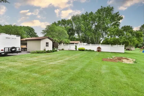 5019 Burman Drive Crystal Lake IL 60014