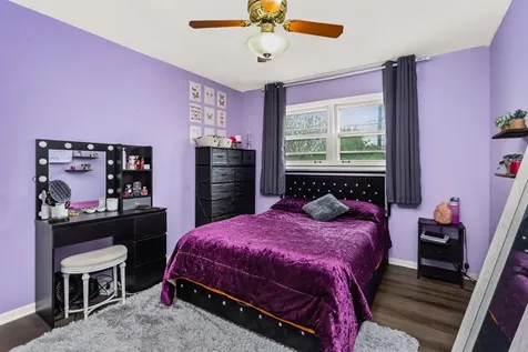 7638 Maple Street Morton Grove IL 60053