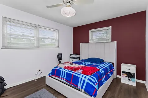 7638 Maple Street Morton Grove IL 60053