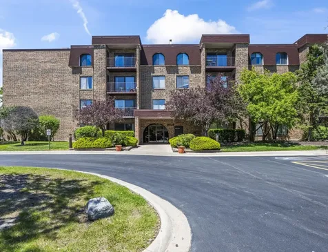 2100 Valencia Drive Northbrook IL 60062