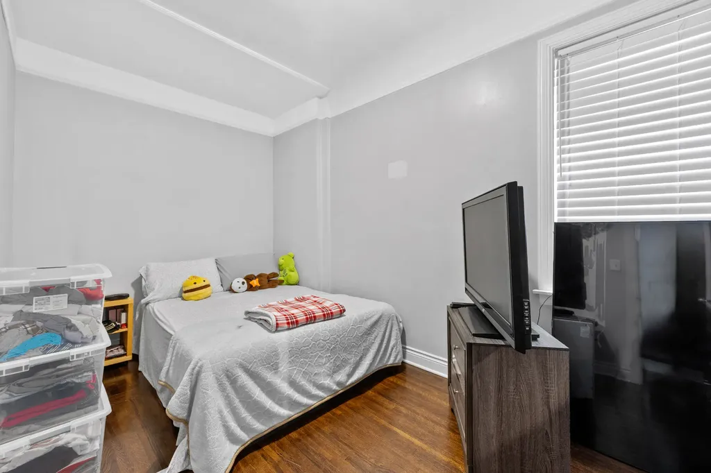 4602 South Albany Avenue Chicago IL 60632