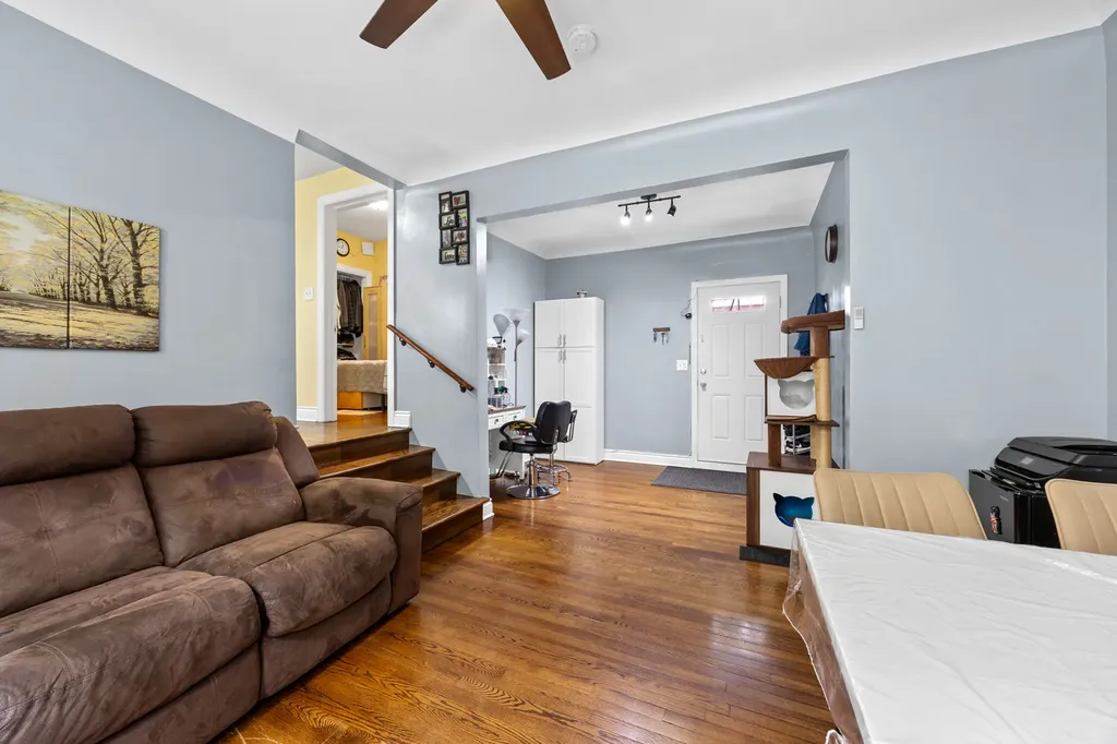 4602 South Albany Avenue Chicago IL 60632