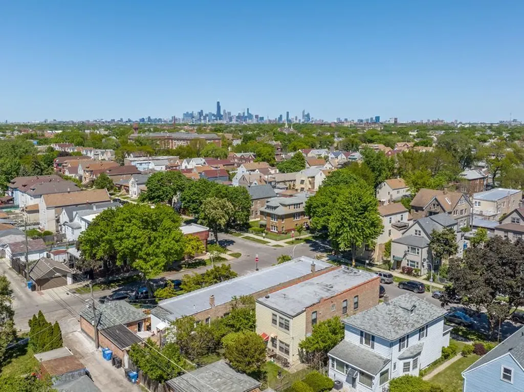 4602 South Albany Avenue Chicago IL 60632