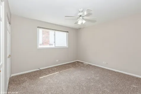 98 Quail Hollow Court Naperville IL 60540