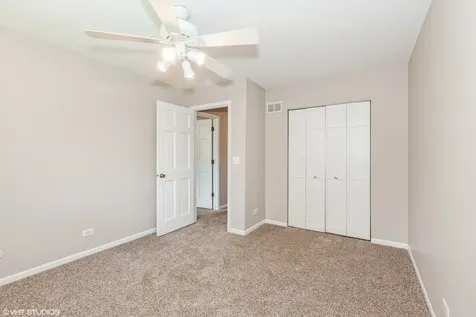 98 Quail Hollow Court Naperville IL 60540