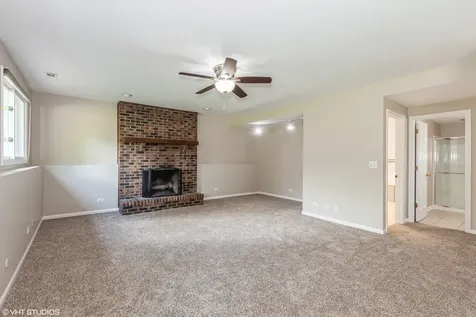 98 Quail Hollow Court Naperville IL 60540