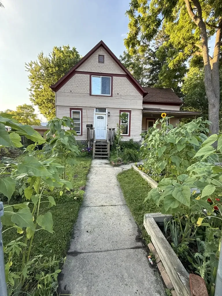 1009 West Monroe Street Bloomington IL 61701