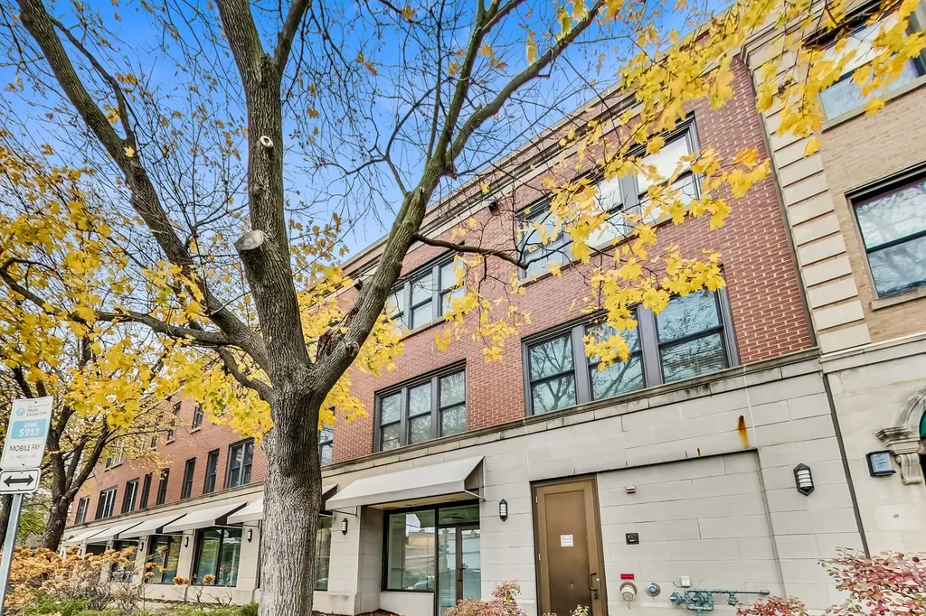 2611 Prairie Avenue Evanston IL 60201