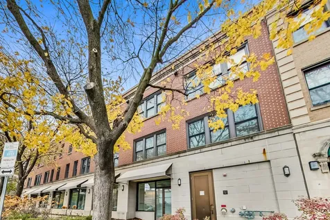 2611 Prairie Avenue Evanston IL 60201