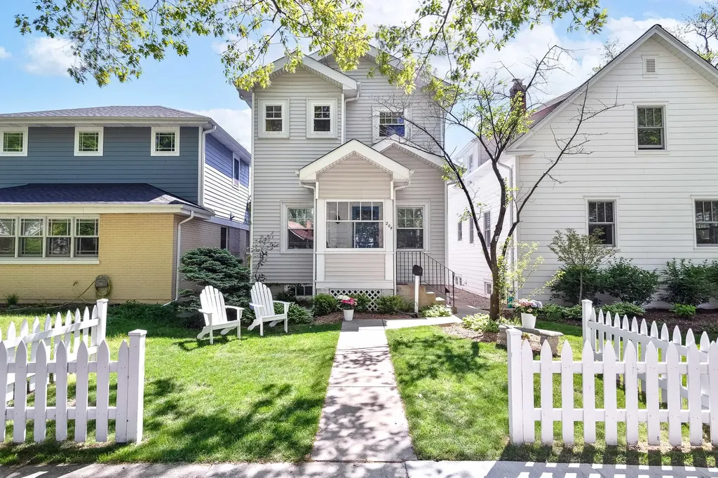 204 16TH Street Wilmette IL 60091