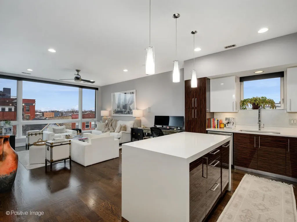 1446 West Cortez Avenue Chicago IL 60642