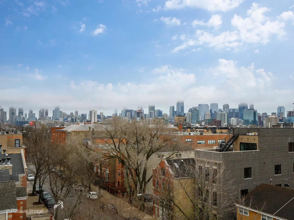 1446 West Cortez Avenue Chicago IL 60642