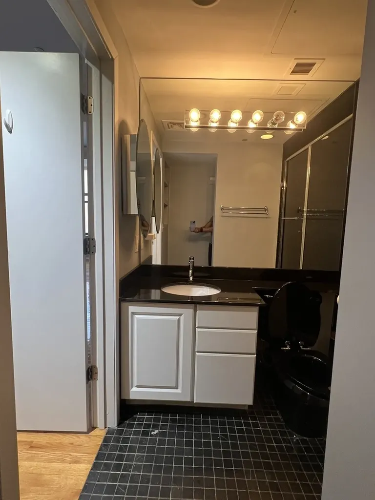 208 West Washington Street Chicago IL 60606