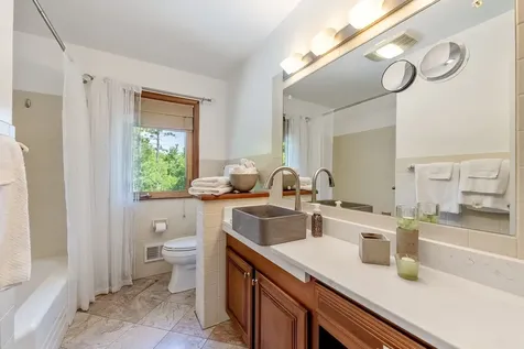 615 20TH Avenue Court East Moline IL 61244
