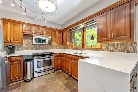 615 20TH Avenue Court East Moline IL 61244