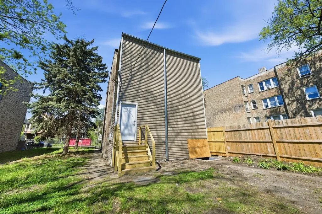 7017 South Normal Boulevard Chicago IL 60621