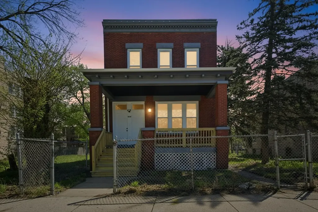 7017 South Normal Boulevard Chicago IL 60621