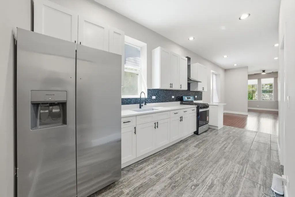 7017 South Normal Boulevard Chicago IL 60621
