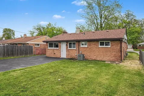 17332 Lorenz Avenue Lansing IL 60438
