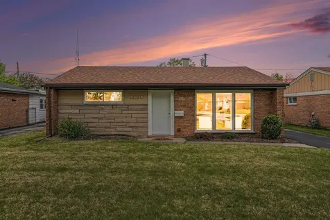 17332 Lorenz Avenue Lansing IL 60438