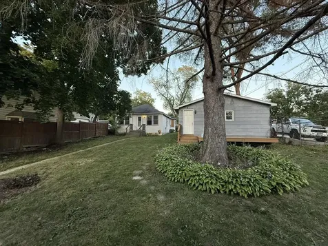 21990 West 6th Street Lake Villa IL 60046